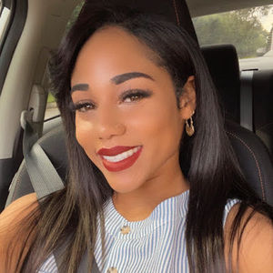 Meet your Posher, Nicole